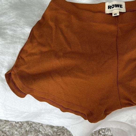 Wear Rowe lounge set - Picture 3 of 6